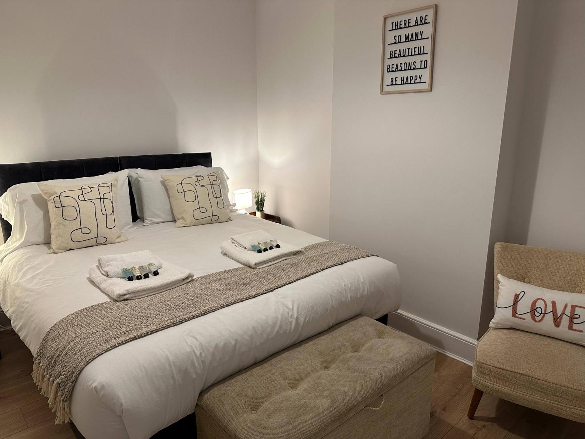3 Bed Chill Glouc Free Parking Villa Gloucester Exterior foto