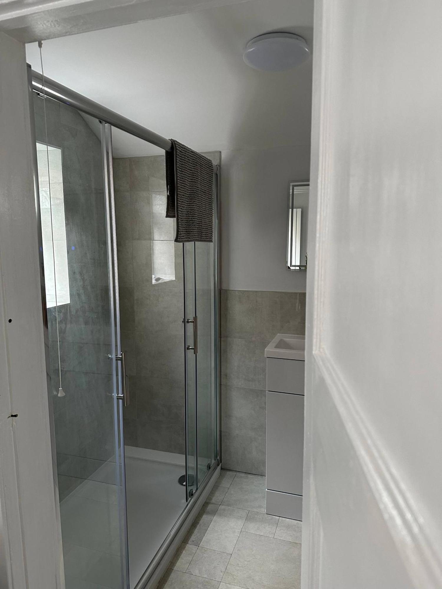 3 Bed Chill Glouc Free Parking Villa Gloucester Exterior foto