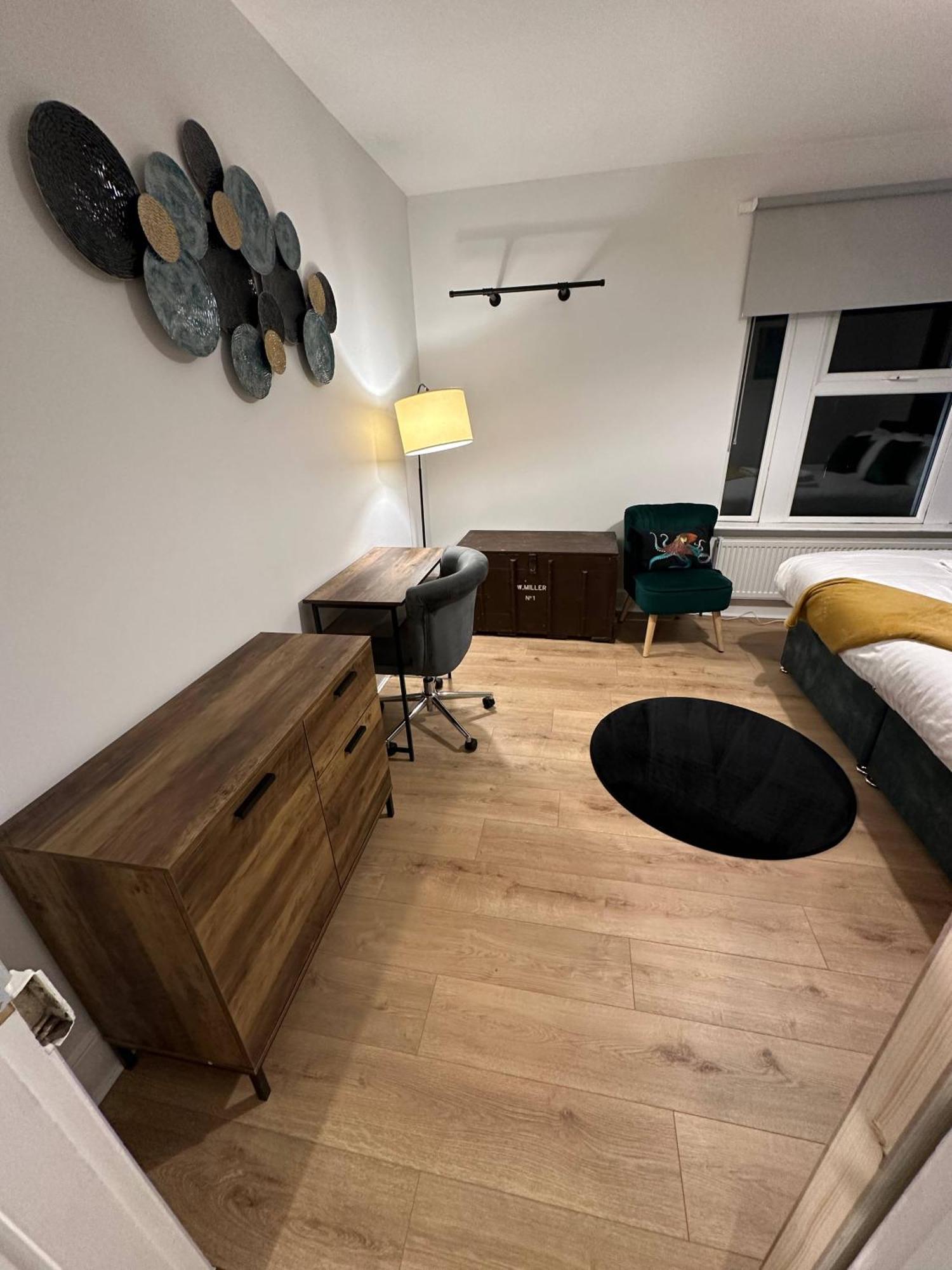 3 Bed Chill Glouc Free Parking Villa Gloucester Exterior foto