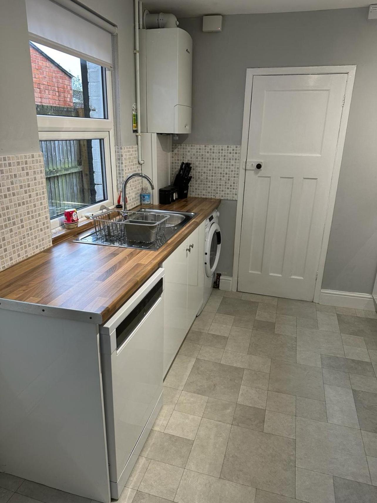 3 Bed Chill Glouc Free Parking Villa Gloucester Exterior foto