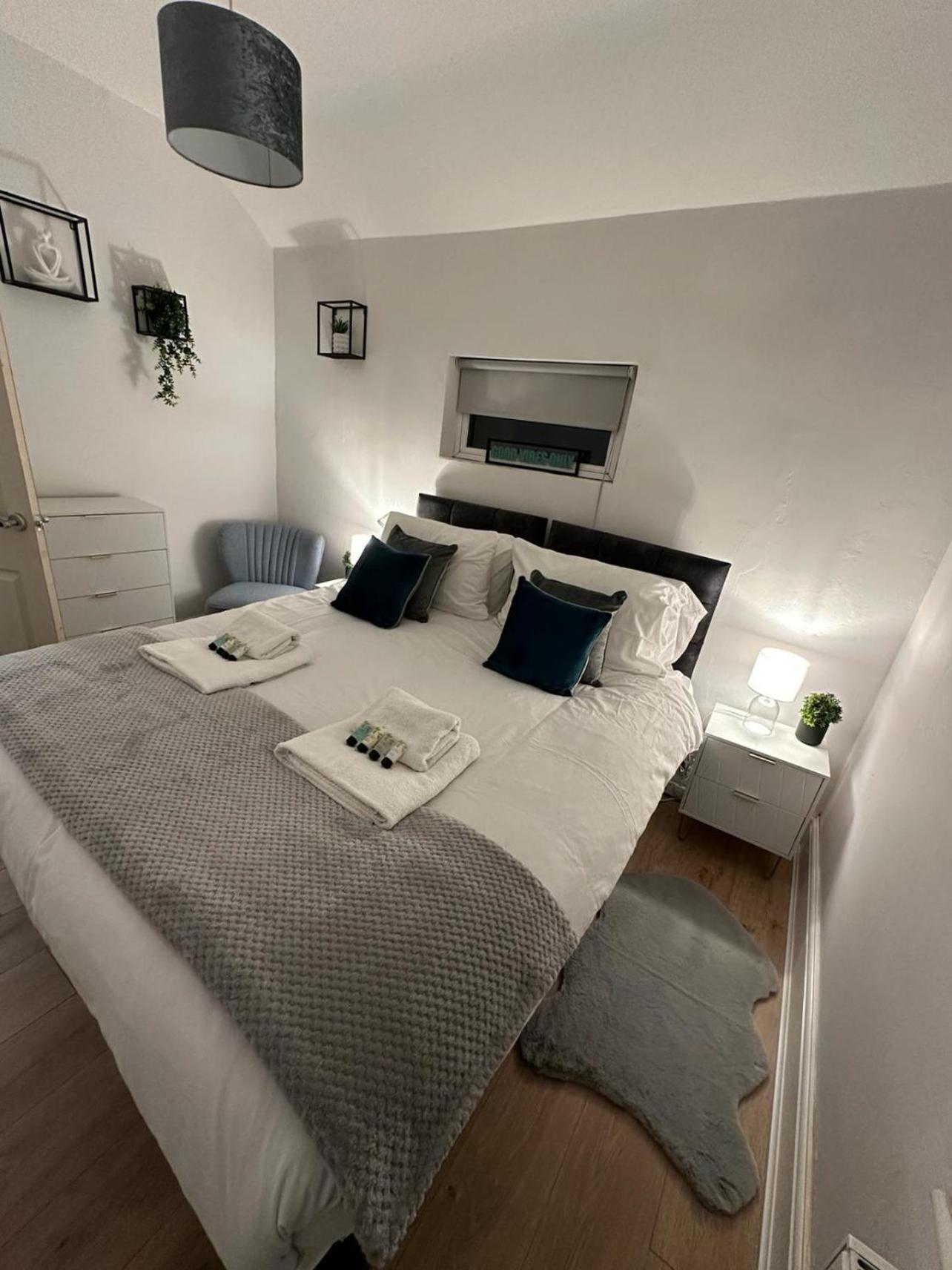 3 Bed Chill Glouc Free Parking Villa Gloucester Exterior foto