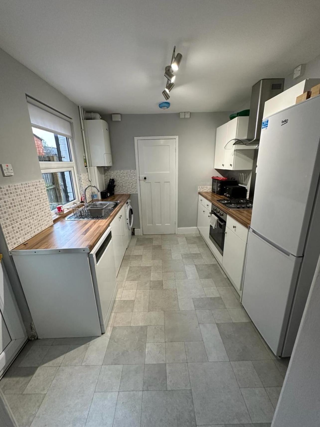 3 Bed Chill Glouc Free Parking Villa Gloucester Exterior foto
